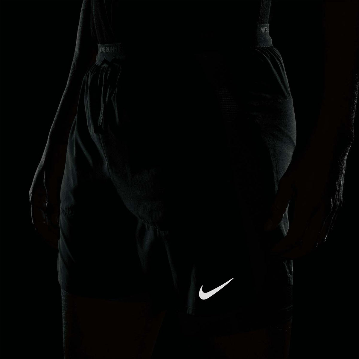 Nike Dri-FIT Stride Hybrid 2 in 1 5in Pantaloncini Vintage Green/Bicoastal/Reflective Silver