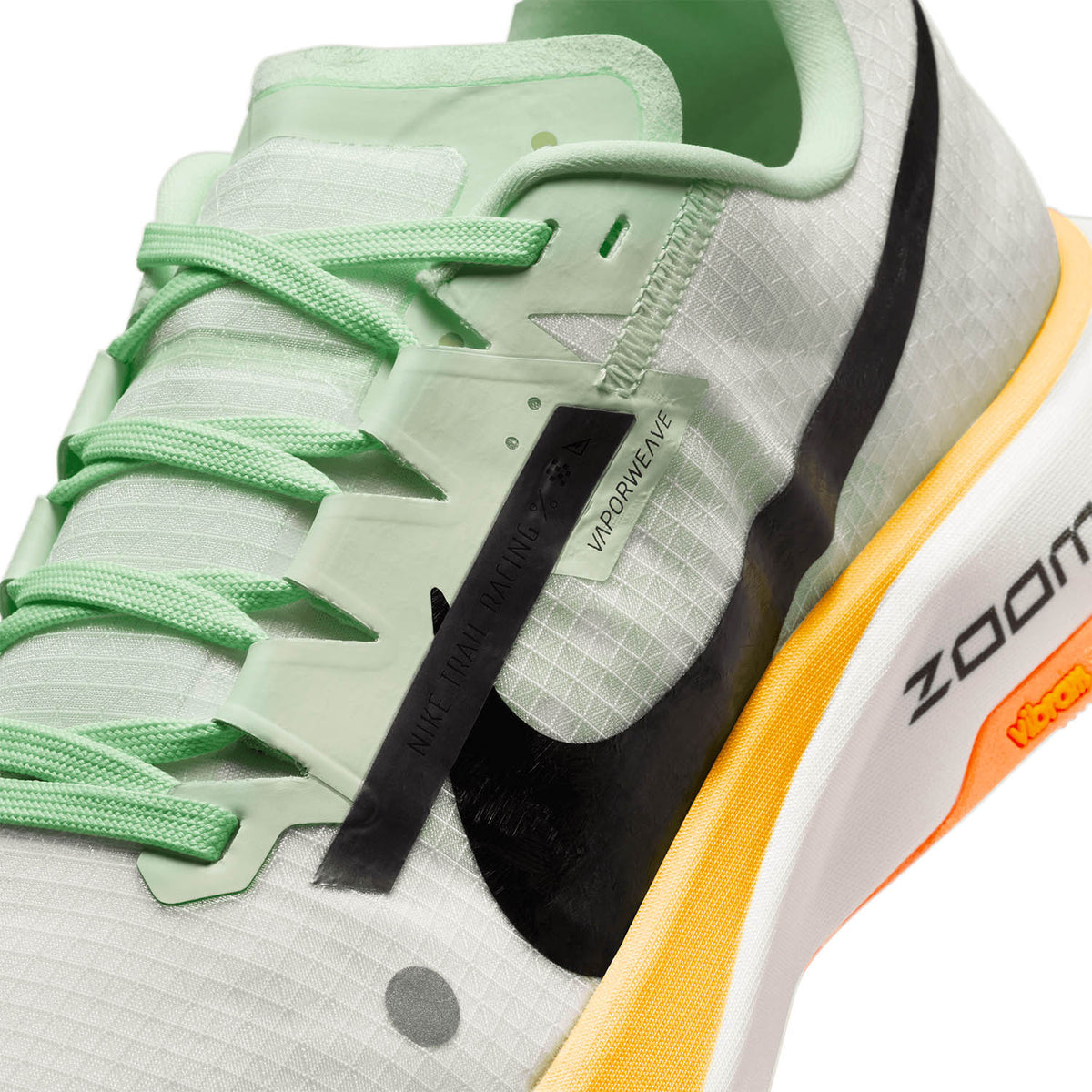 Nike Ultrafly Summit White/Black/Vapor Green