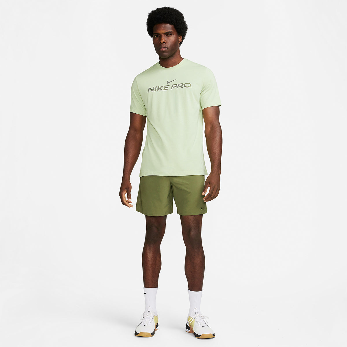 Nike Pro Fitness Maglietta Olive Aura