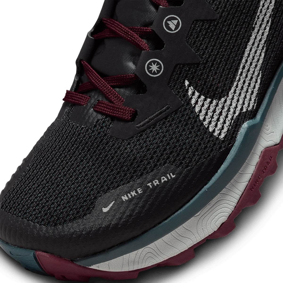 Nike React Wildhorse 8 Black/Sea Glass/Deep Jungle/Night Maroon