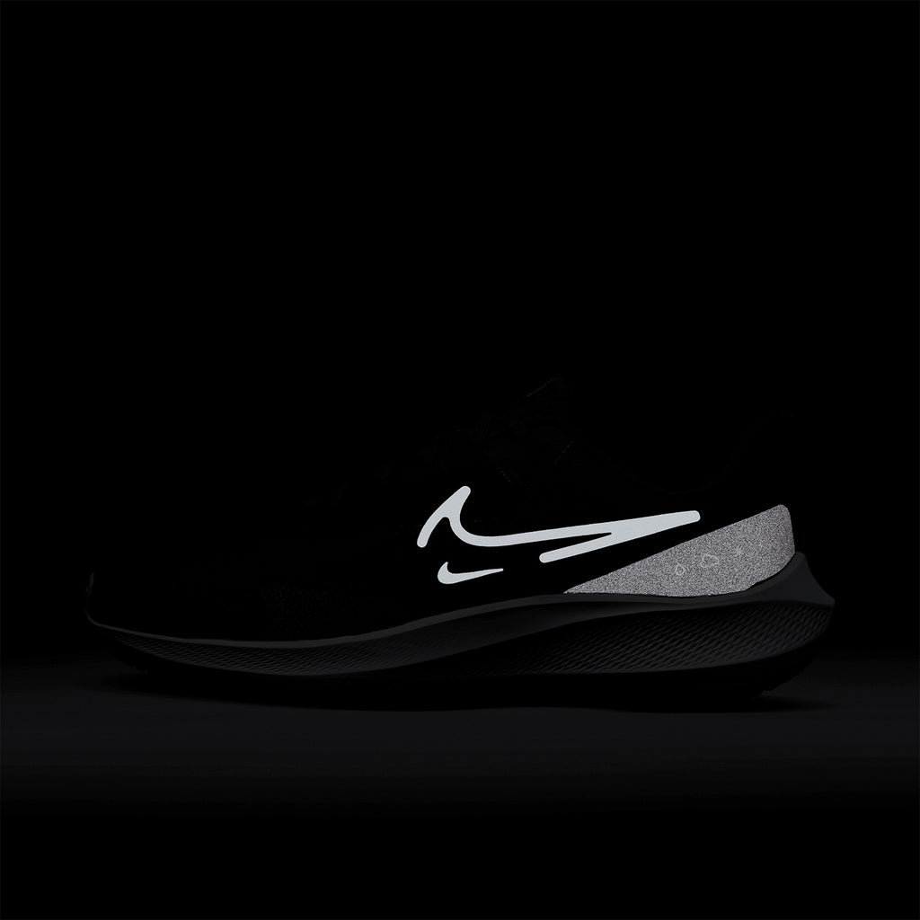 Nike Air Zoom Pegasus 39 Shield Black/White/Dark Smoke Grey/Volt