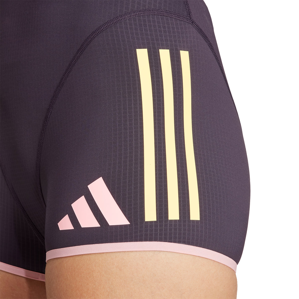 adidas Booty 2.5in Pantaloncini Aurora Black