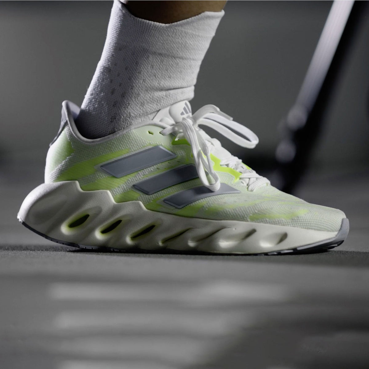 adidas Switch FWD Cloud White/Silver Violet/Lucid Lemon