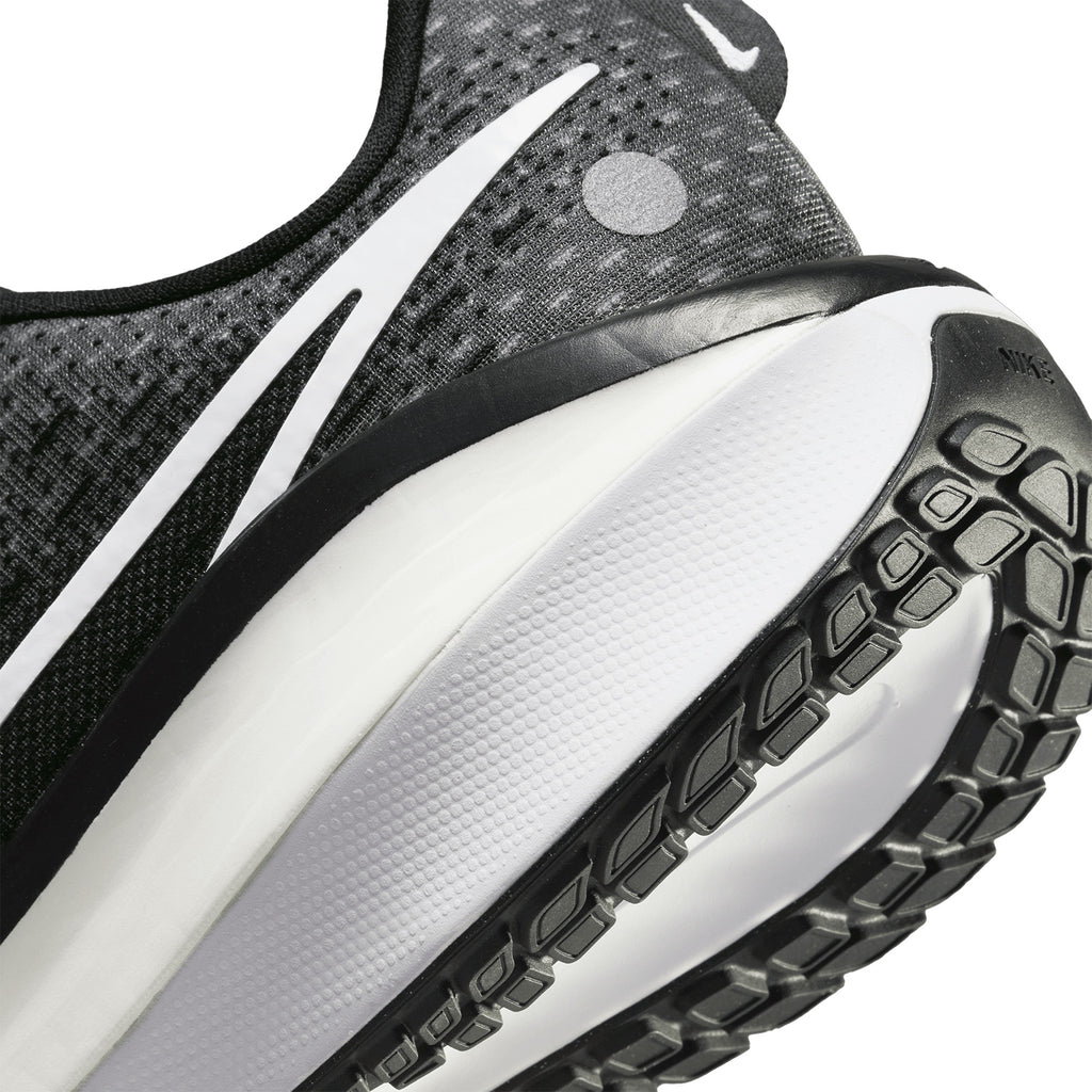 Nike Vomero 17 Black/White/Anthracite