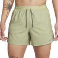 Nike Dri-FIT Stride 5in Pantaloncini Olive Aura/Dark Stucco/Reflective Silver