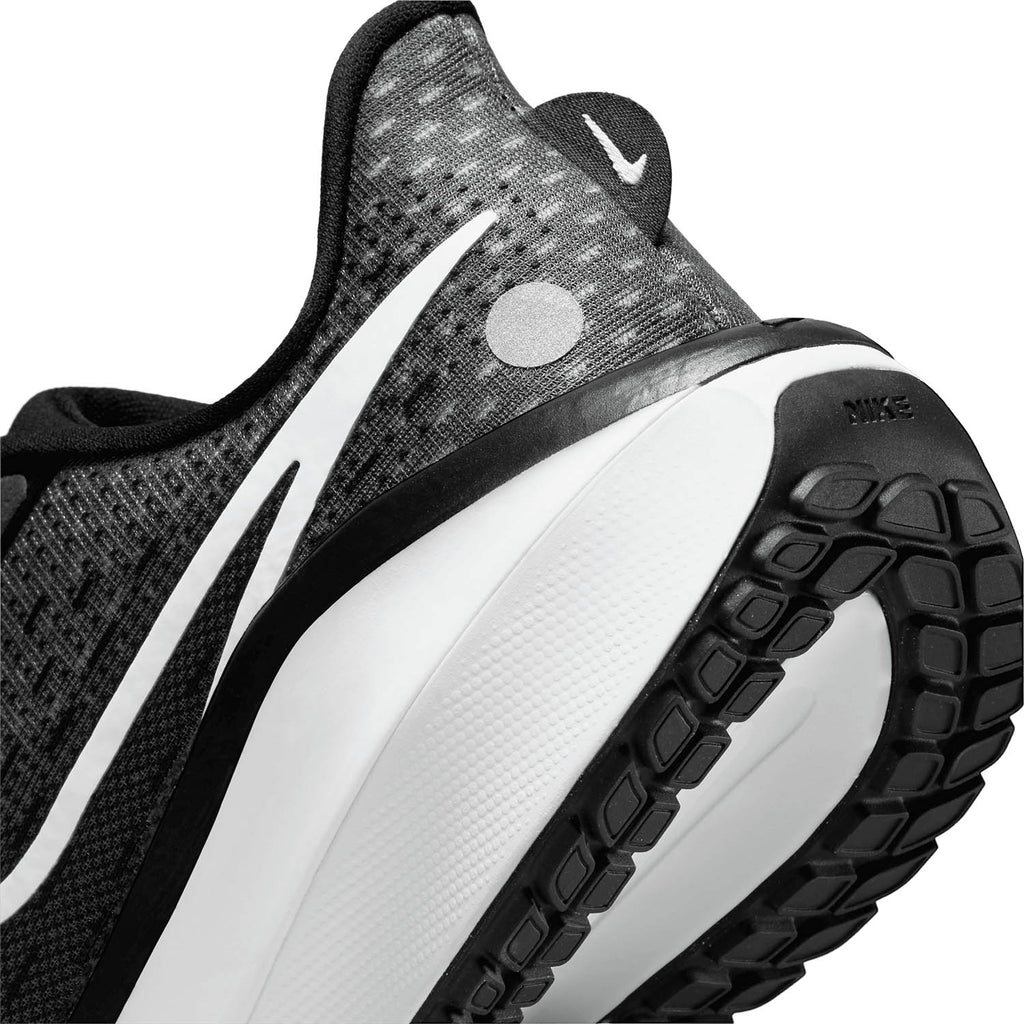 Nike Vomero 17 Black/White/Anthracite