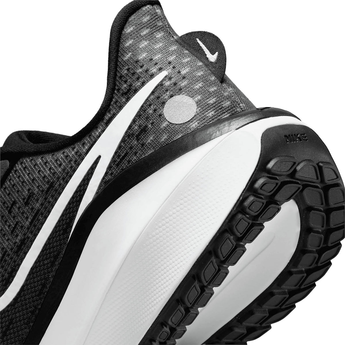 Nike Vomero 17 Black/White/Anthracite